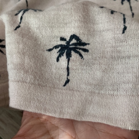 Skull Cashmere Elie Palm Tree Tee in Lilac Blossom Charcoal💗🌴💗 - Picture 9 of 11